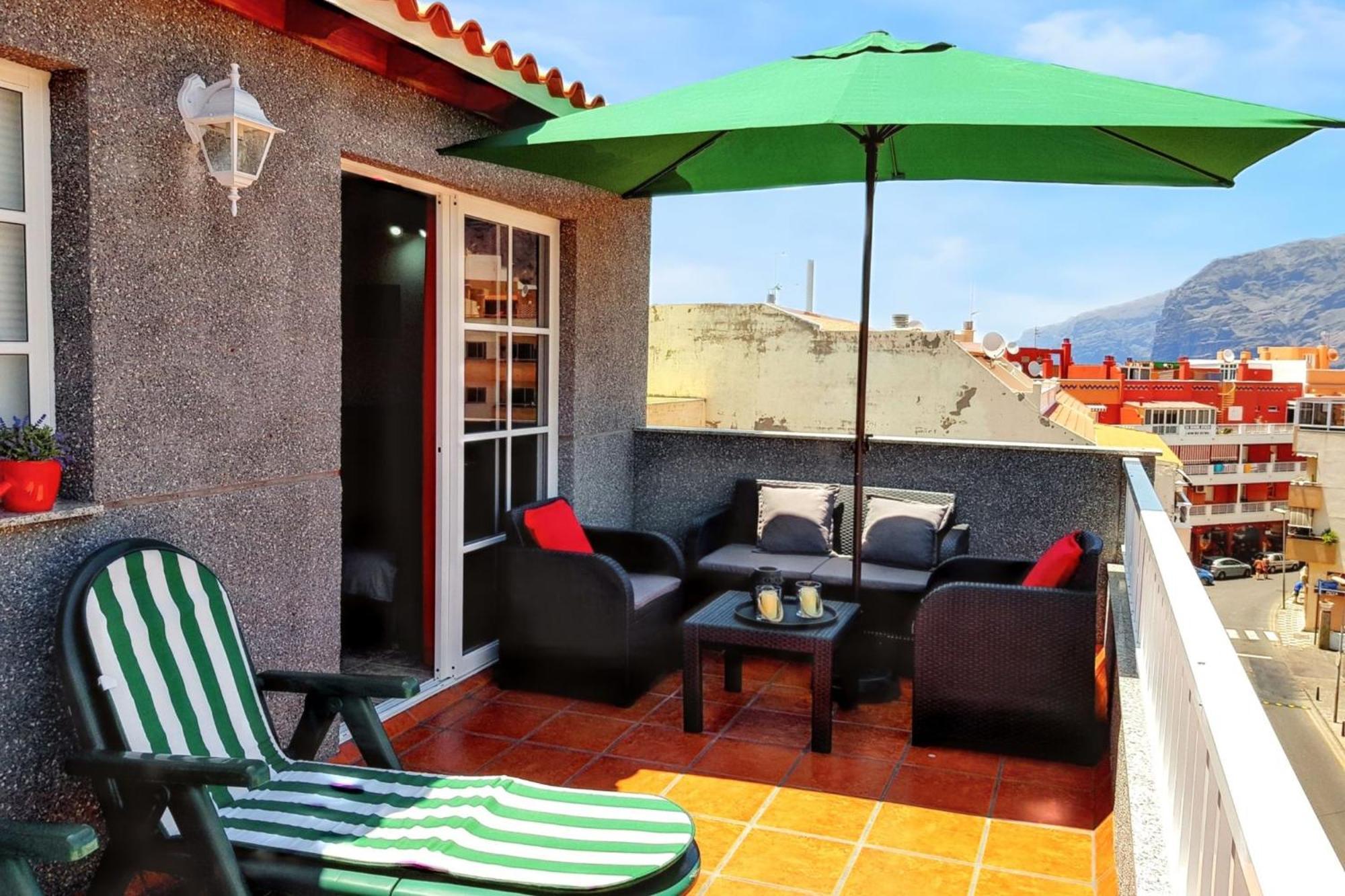 Modern Mountain View Apartment Puerto de Santiago Puerto de Santiago  Exterior photo