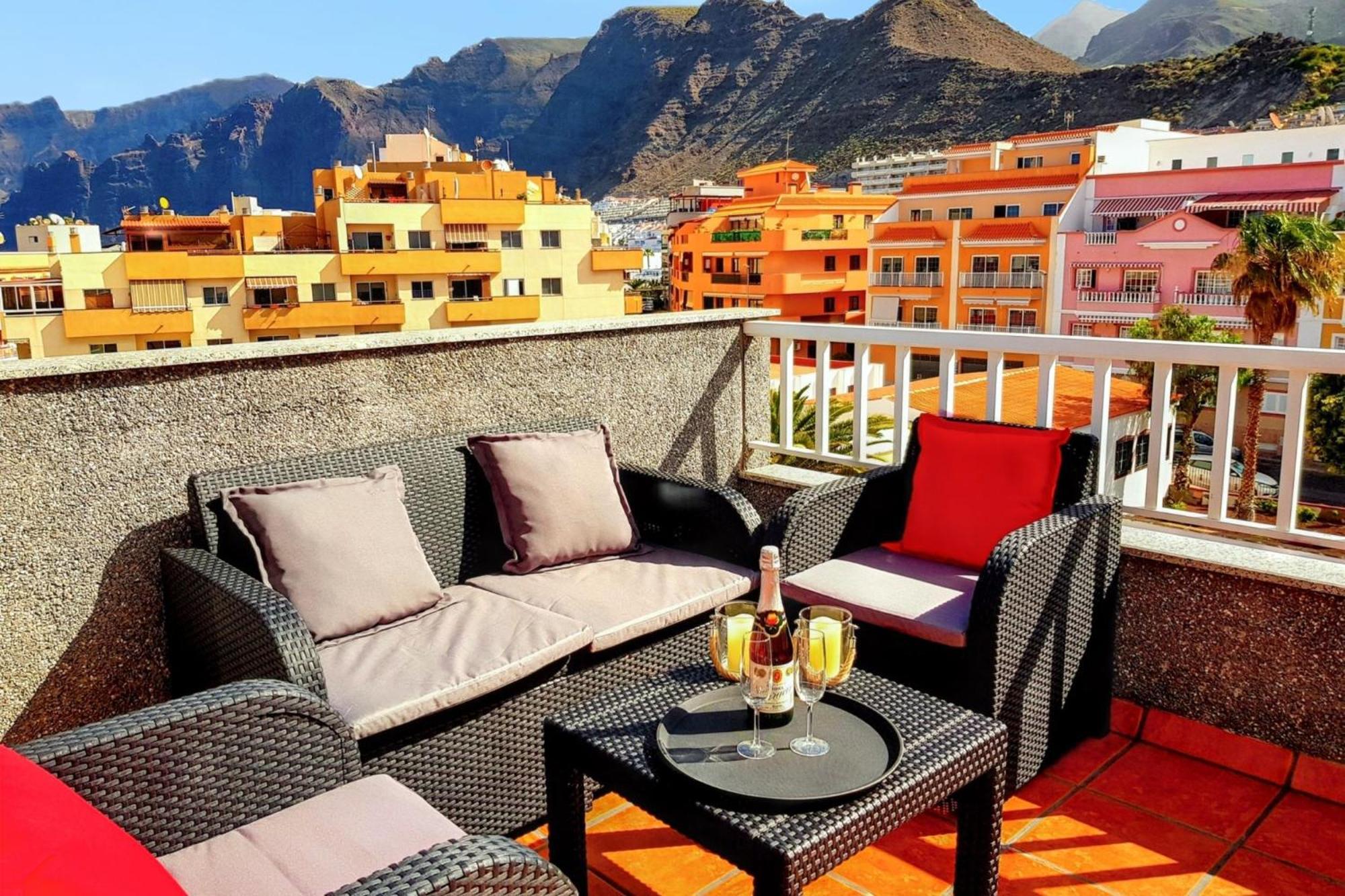 Modern Mountain View Apartment Puerto de Santiago Puerto de Santiago  Exterior photo